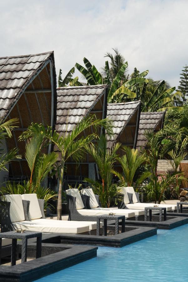 Copacabana Gili Air Gili Islands Exterior photo